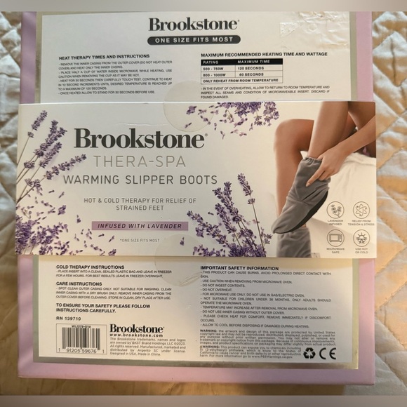 Brookstone | Lavender Infused Warming Slipper Boots NIB - Picture 2 of 7